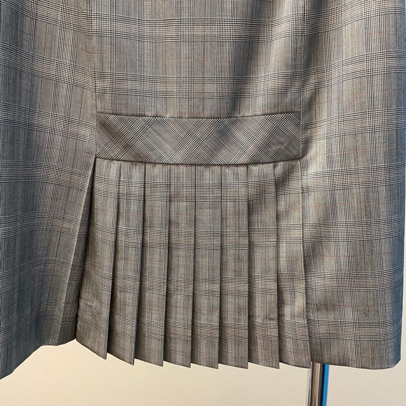 Three-piece (Jacket, pants and skirt) plaid suit by Dana Buchman. - Picture 2 of 10